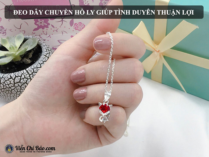 deo day chuyen ho ly giup tinh duyen thuan loi3