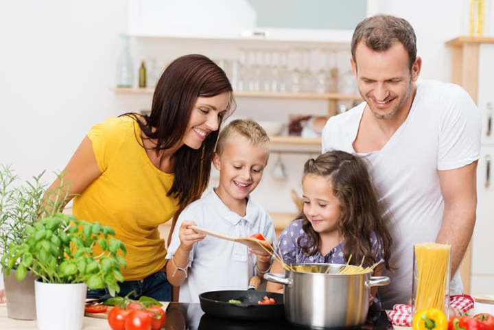 Gợi Ý Quà Tặng 8/3 Cho Mẹ Thiết Thực Mà Ý Nghĩa Nhất 3 qua-tang-me-ngay-8/3