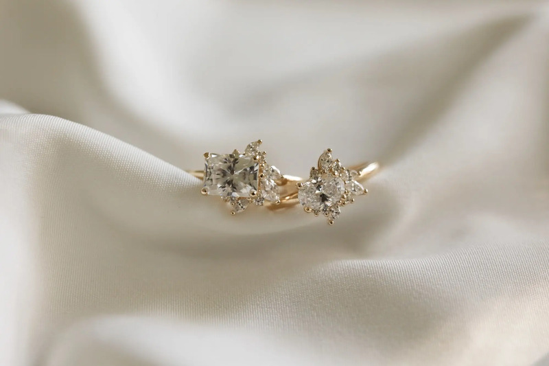 Giải mã sự khác biệt giữa đá Moissanite và kim cương nhân tạo trong trang sức hình 3 giai-ma-su-khac-biet-giua-da-moissanite-va-kim-cuong-nhan-tao-trong-trang-suc-hinh-3.jpg