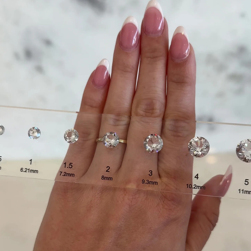Kim cương nhân tạo có mắc không? Top 5 điều bạn nên biết trước khi mua hình 2 kim-cuong-nhan-tao-co-mac-khong-top-5-dieu-ban-nen-biet-truoc-khi-mua-hinh-2.jpg