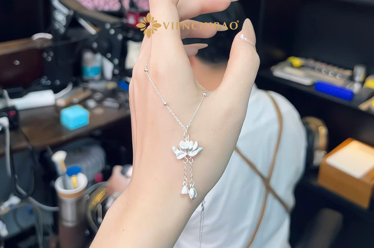 DÂY CHUYỀN LIÊN HOA BẠC S990 VIỄN CHÍ BẢO - D0028 2 Dây chuyền Liên Hoa Bạc S990