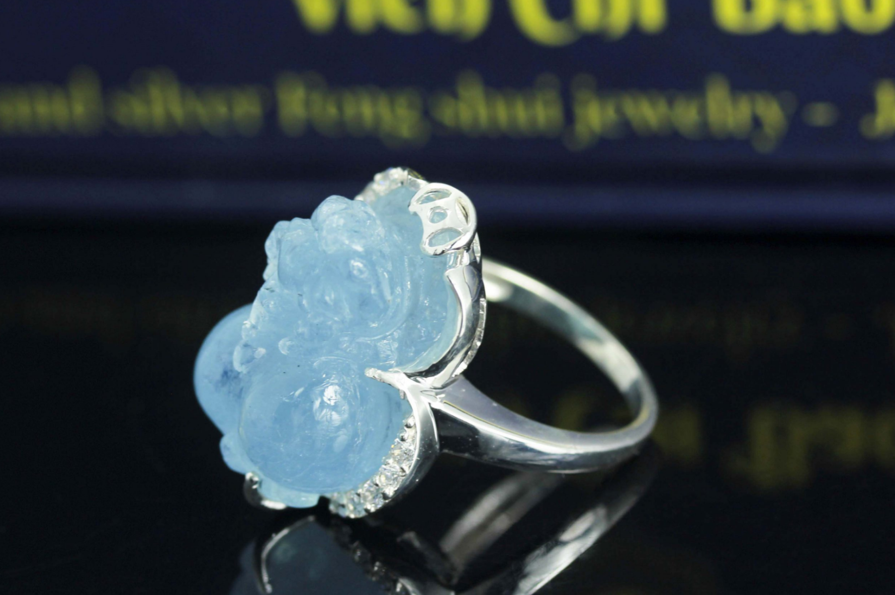ĐÁ AQUAMARINE: VIÊN NGỌC CỦA BIỂN CẢ VÀ SỰ BÌNH YÊN NỘI TẠI 2 Vang 1