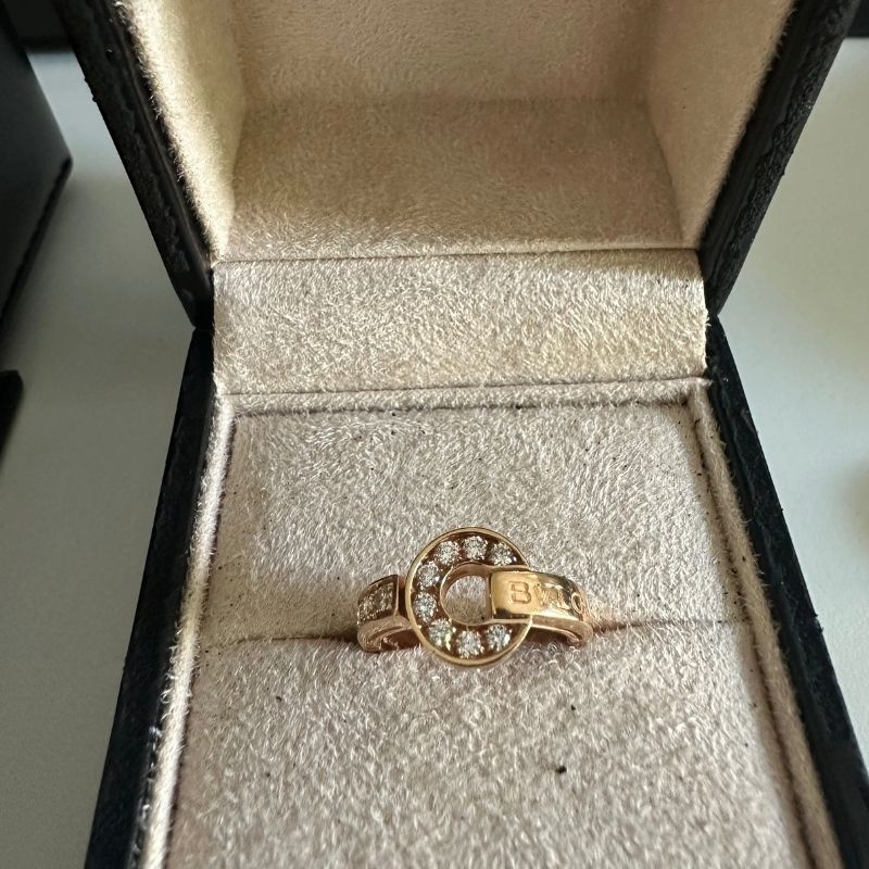 Bí quyết bảo quản nhẫn Bvlgari kim cương luôn sáng như mới hình 3 bi-quyet-bao-quan-nhan-bvlgari-kim-cuong-luon-sang-nhu-moi-hinh-3.jpg