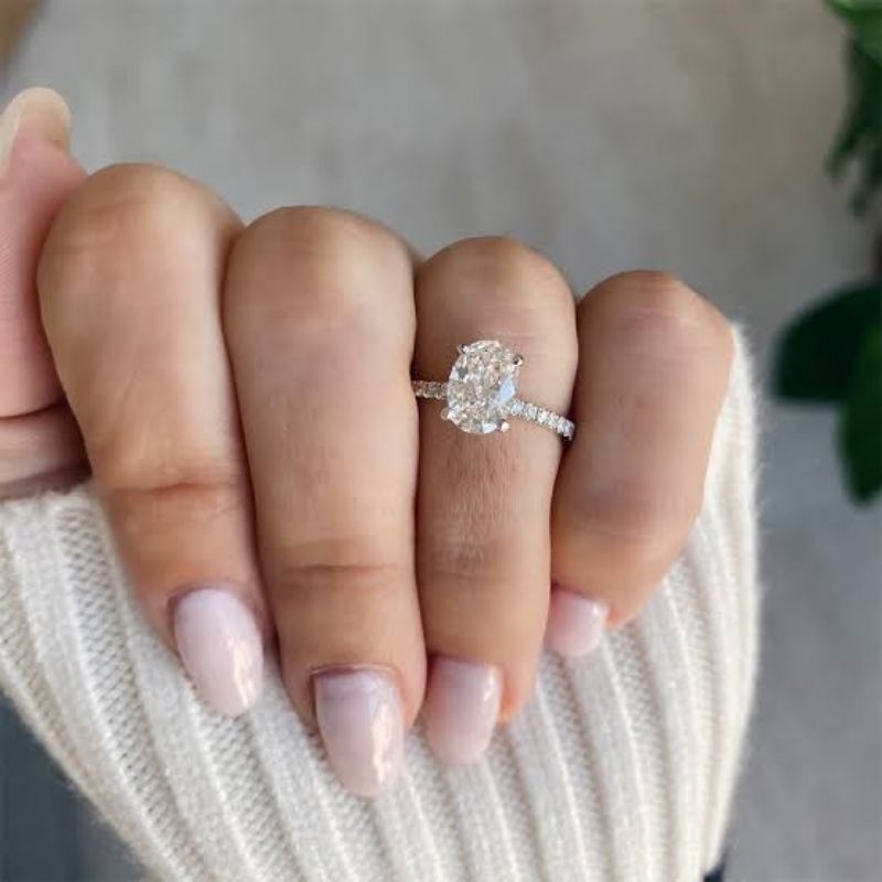 Giải đáp câu hỏi “Kim cương nhân tạo có phù hợp để làm nhẫn cầu hôn?” hình 4 giai-dap-cau-hoi-kim-cuong-nhan-tao-co-phu-hop-de-lam-nhan-cau-hon-hinh-4.jpg
