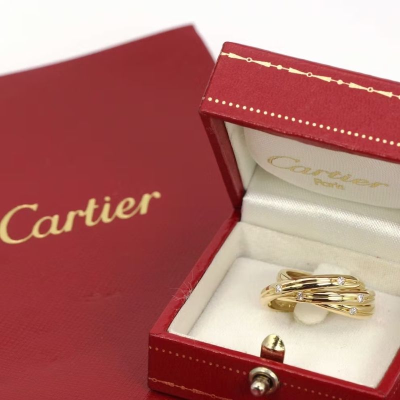 Có nên mua Cartier đã qua sử dụng? 7 điều cần kiểm tra trước khi mua hình 3 co-nen-mua-cartier-da-qua-su-dung-7-dieu-can-kiem-tra-truoc-khi-mua-hinh-3.jpg