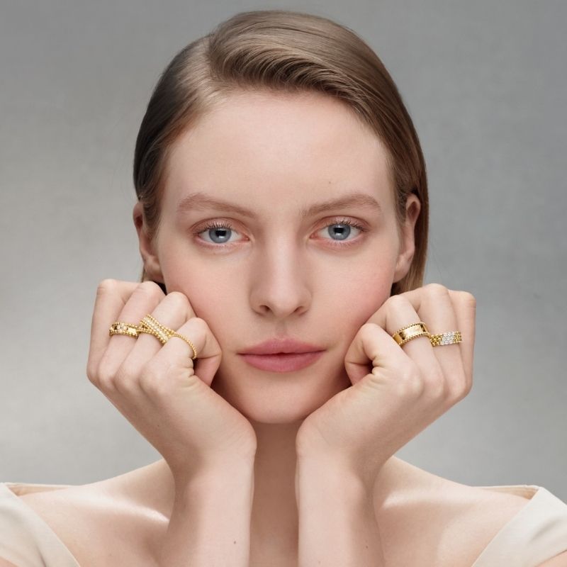 Giải mã vẻ đẹp tinh tế nguồn cảm hứng Van Cleef Perlée đến từ đâu? hình 2 giai-ma-ve-dep-tinh-te-nguon-cam-hung-van-cleef-perlee-den-tu-dau-hinh-2.jpg
