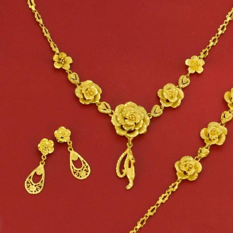 Kinh nghiệm chọn mua trang sức vàng chạm nổi thủ công chất lượng hình 3 kinh-nghiem-chon-mua-trang-suc-vang-cham-noi-thu-cong-chat-luong-hinh-3.jpg